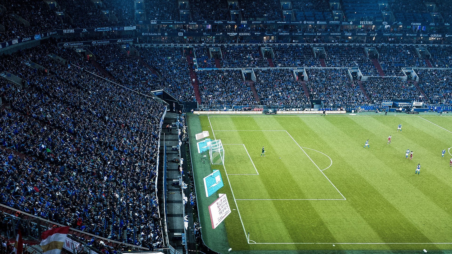 _蓝色海浪冲浪赛：海上青春的热血奔放_，海浪蓝颜色