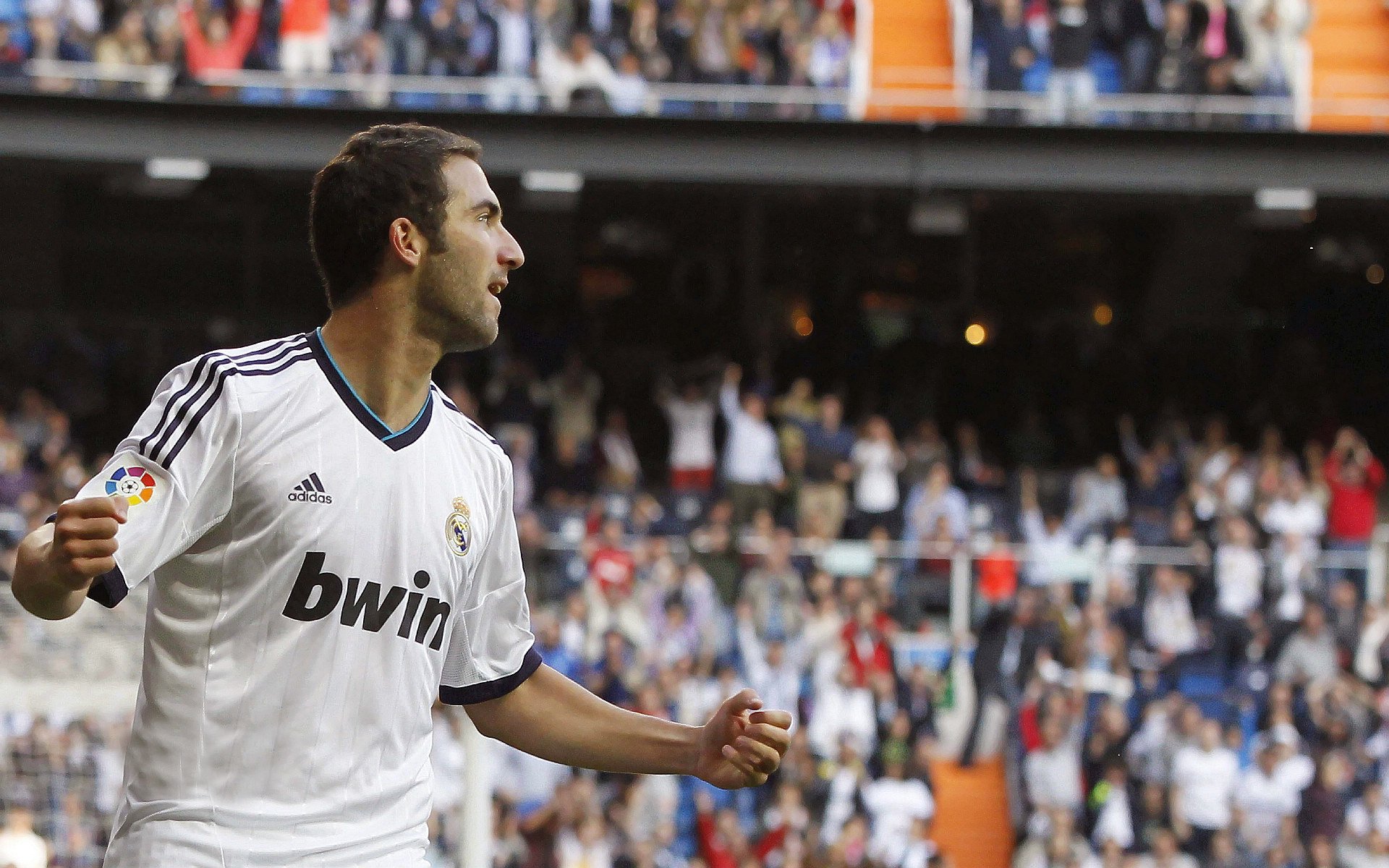 巴西女足中锋因家庭原因退出比赛，球队换血！，巴西女足主力